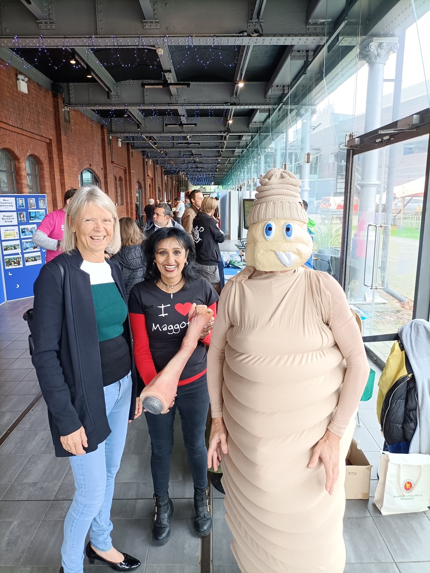 Swansea Science Festival 2022 Love a Maggot!